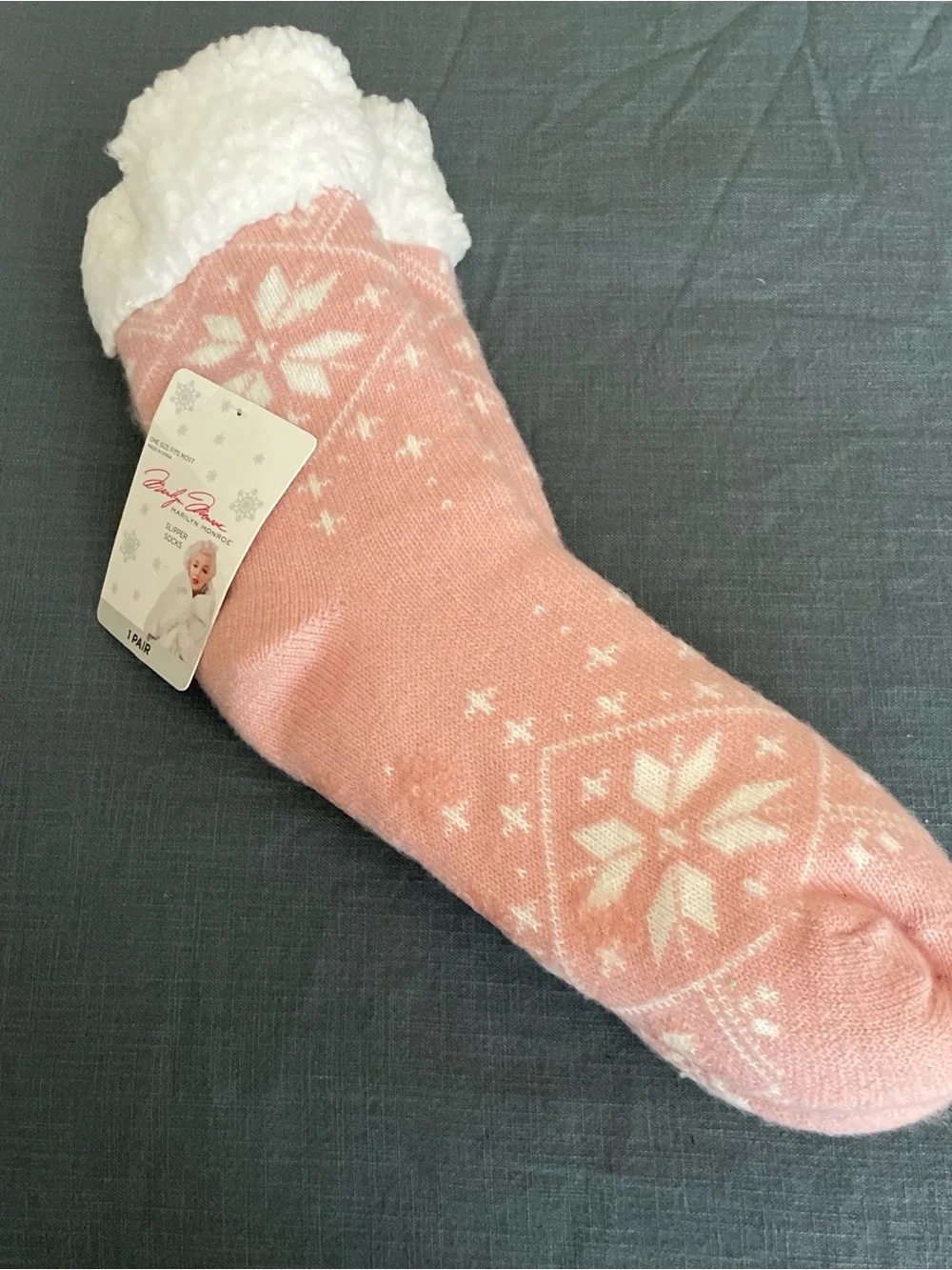 Marilyn Monroe Pink & White Snowflake Sherpa-Lined Holiday Socks